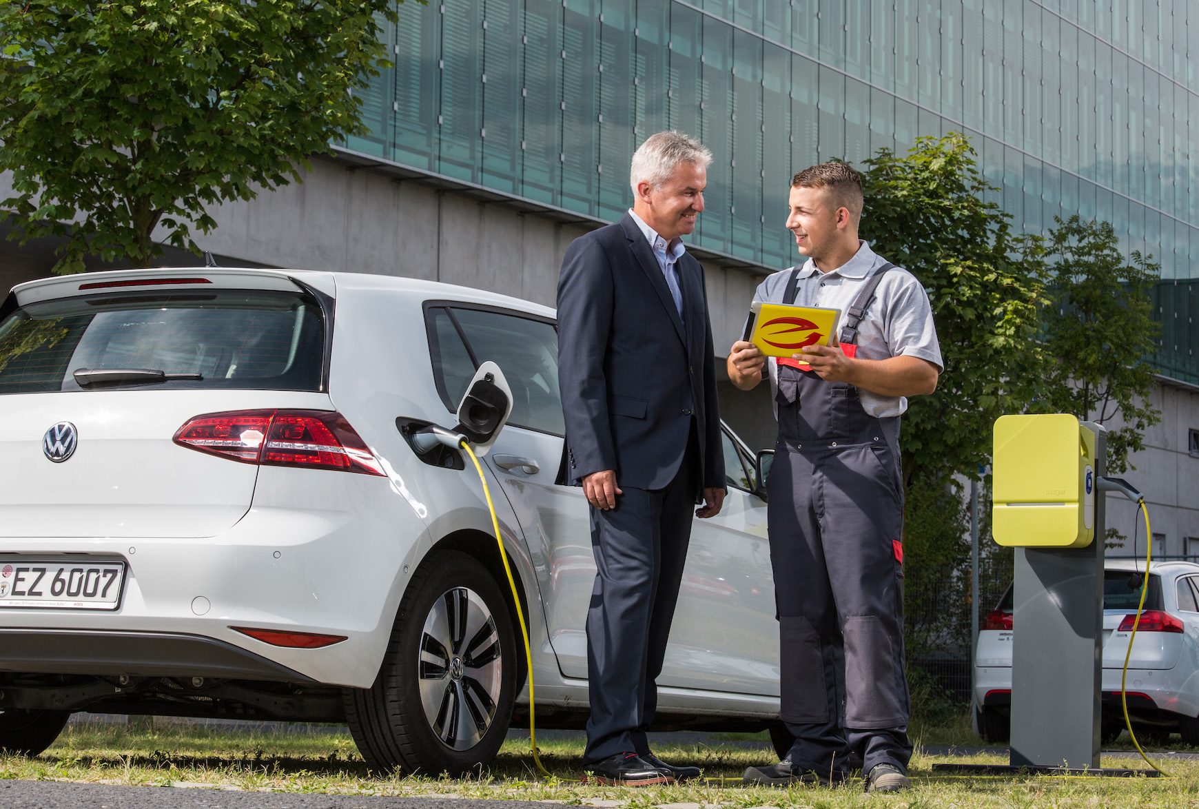 Ladestation für Elektrofahrzeug mit PV-erzeugtem Solarstrom